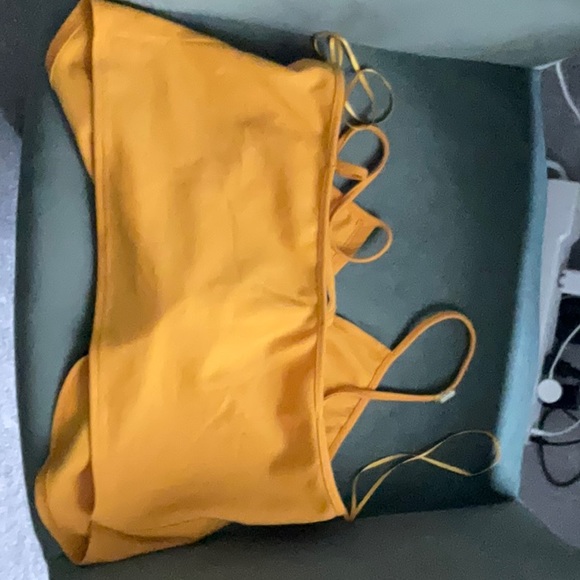 Zara yellow crop tank - Picture 2 of 2